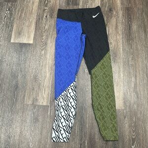 Nike Dri-Fit Leggings Small
